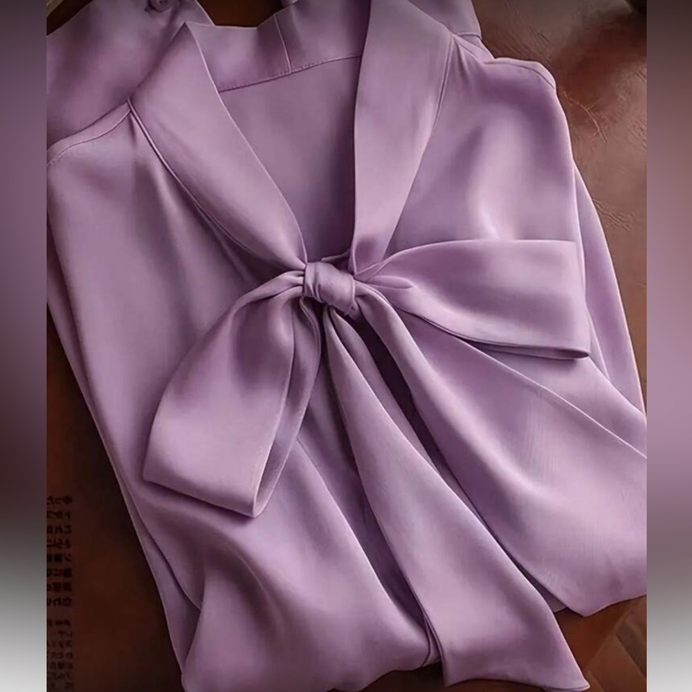 Elegant Purple Bow Tie Blouse - Picture 3 of 4